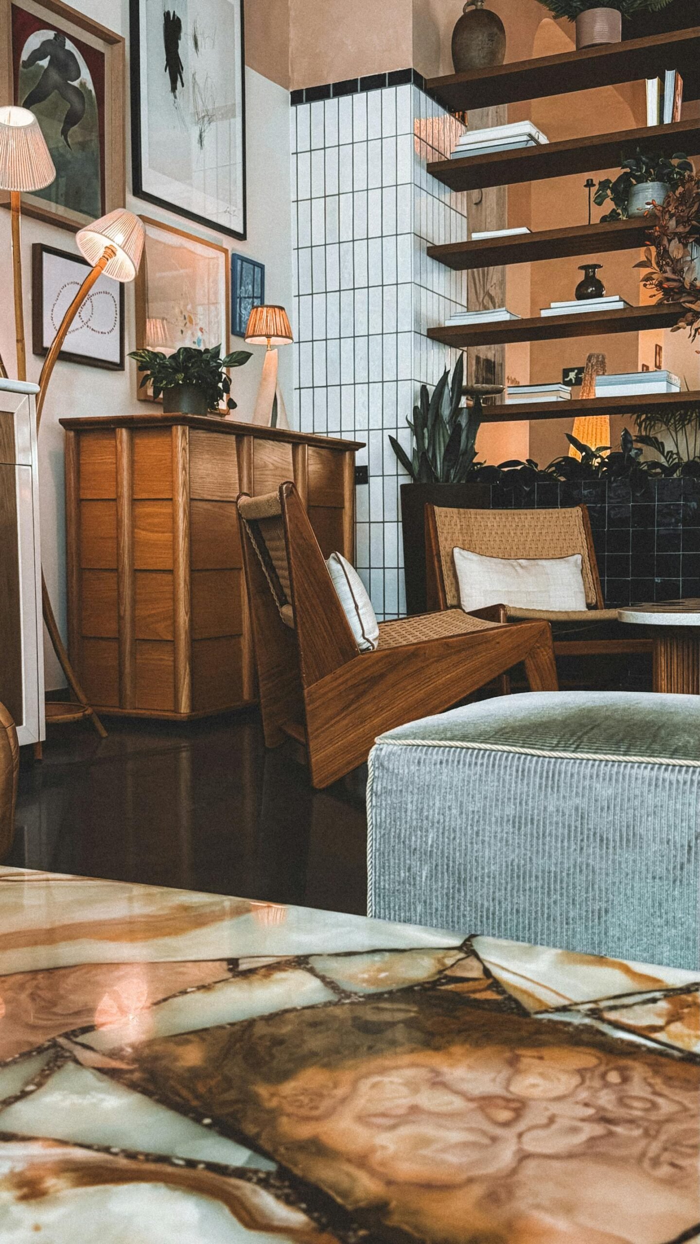 Leia mais sobre o artigo Mid-Century Modern: O Estilo Vintage que Nunca Sai de Moda