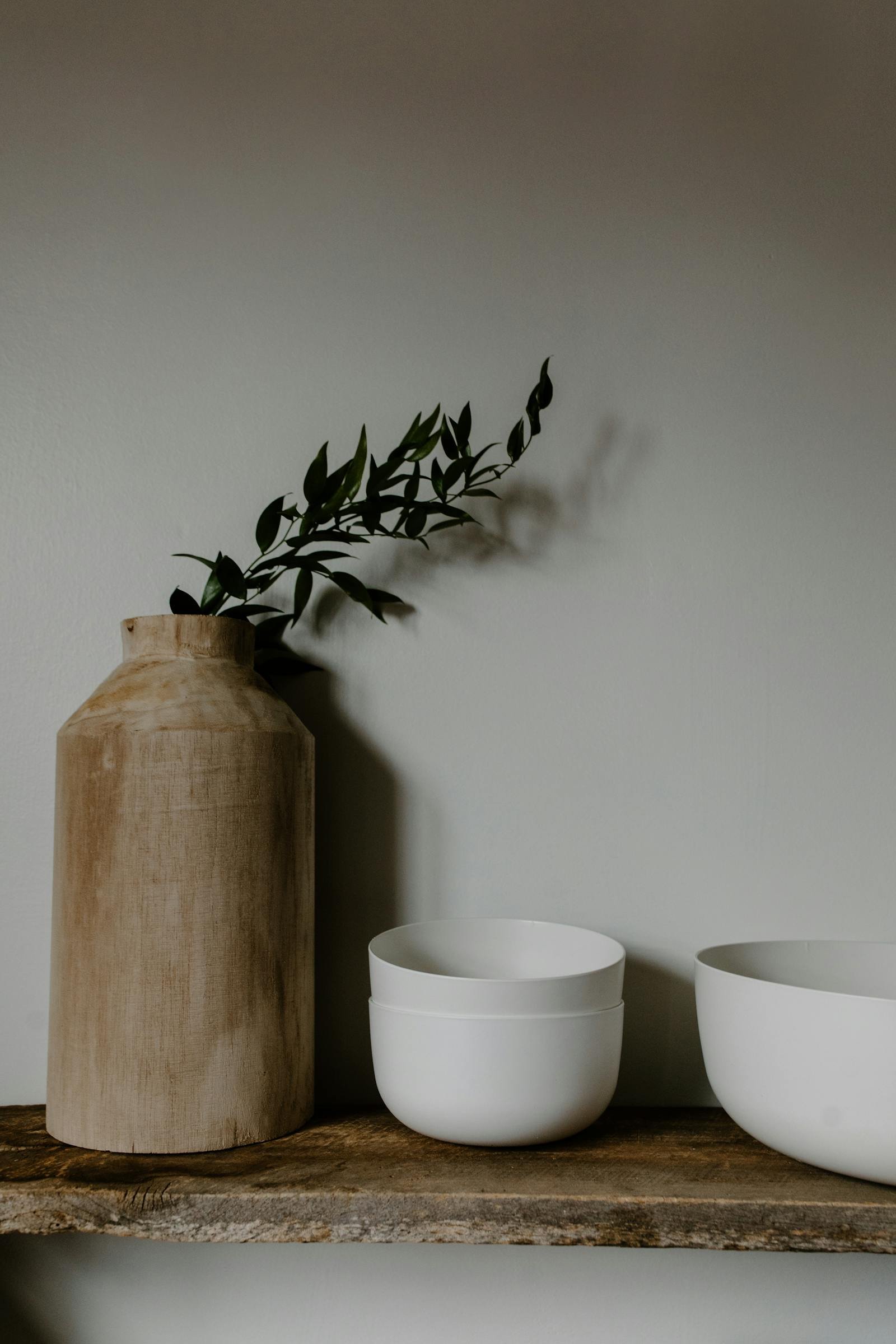 Leia mais sobre o artigo Wabi-Sabi na Decoração: Como Abraçar a Beleza do Imperfeito em Casa
